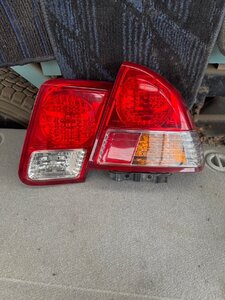 Used JDM tail light set (ES9 P2662)