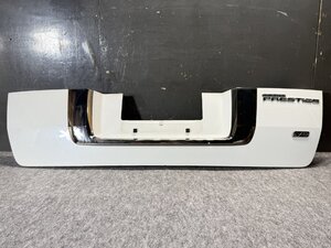 Honda Elysion used OEM part (RR5 NH624P Honda)