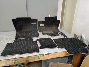 Used JDM auto part (B180 W245)