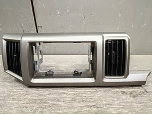 Used JDM auto part (RK1 Honda Step Wgn)