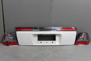 Honda Odyssey tail light set (RB1 P6572)