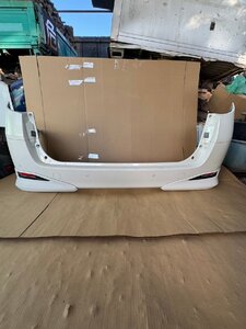 Used JDM tire set (GGH20)